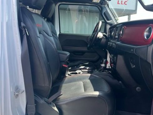 Used 2021 Jeep Gladiator Rubicon AWD/4WD image 30