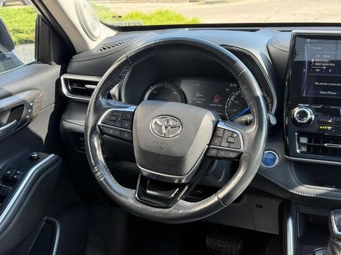 Used 2021 Toyota Highlander Platinum AWD/4WD image 15