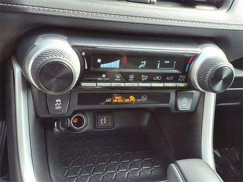 Used 2024 Toyota RAV4 LE image 7