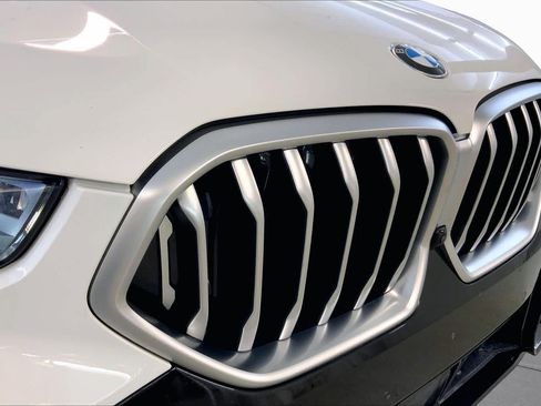 Used 2024 BMW X6 xDrive40i AWD/4WD image 32