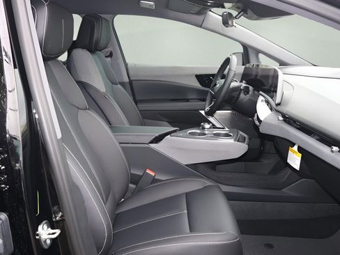 New 2026 Cadillac Optiq Luxury 1 RWD image 19