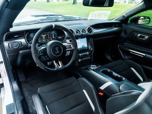 Used 2020 Ford Mustang Shelby GT500 w/ Technology Package RWD image 24