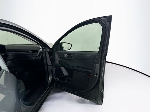 Used 2024 Ford Escape Active FWD image 31