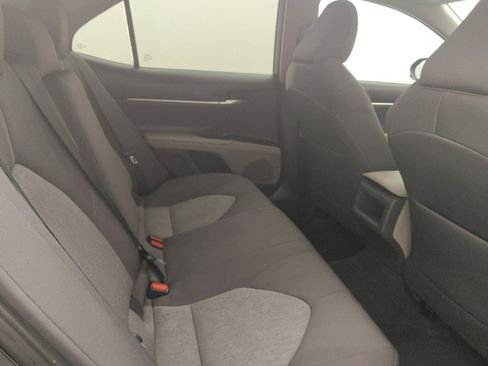 Used 2021 Toyota Camry LE image 19