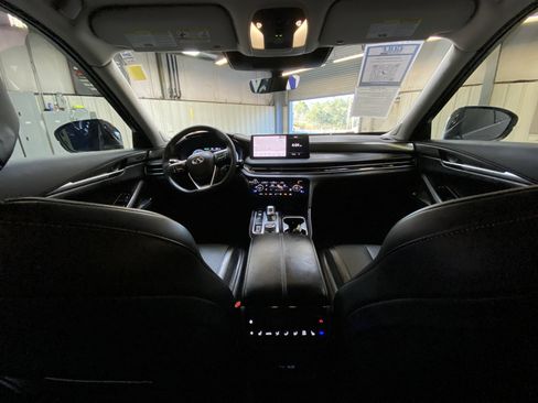Used 2025 INFINITI QX60 Luxe image 19