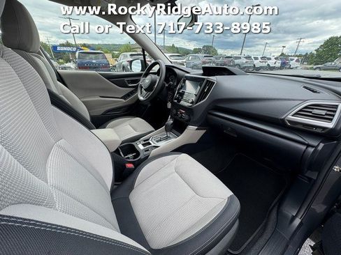 Used 2023 Subaru Forester AWD/4WD image 11