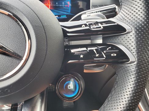 Used 2024 Mercedes-Benz GLC 43 AMG 4MATIC image 13