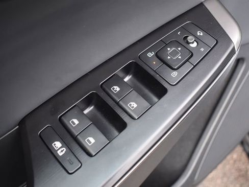 Used 2025 Kia EV6 Wind image 20