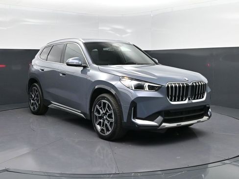 Certified 2025 BMW X1 xDrive28i image 9