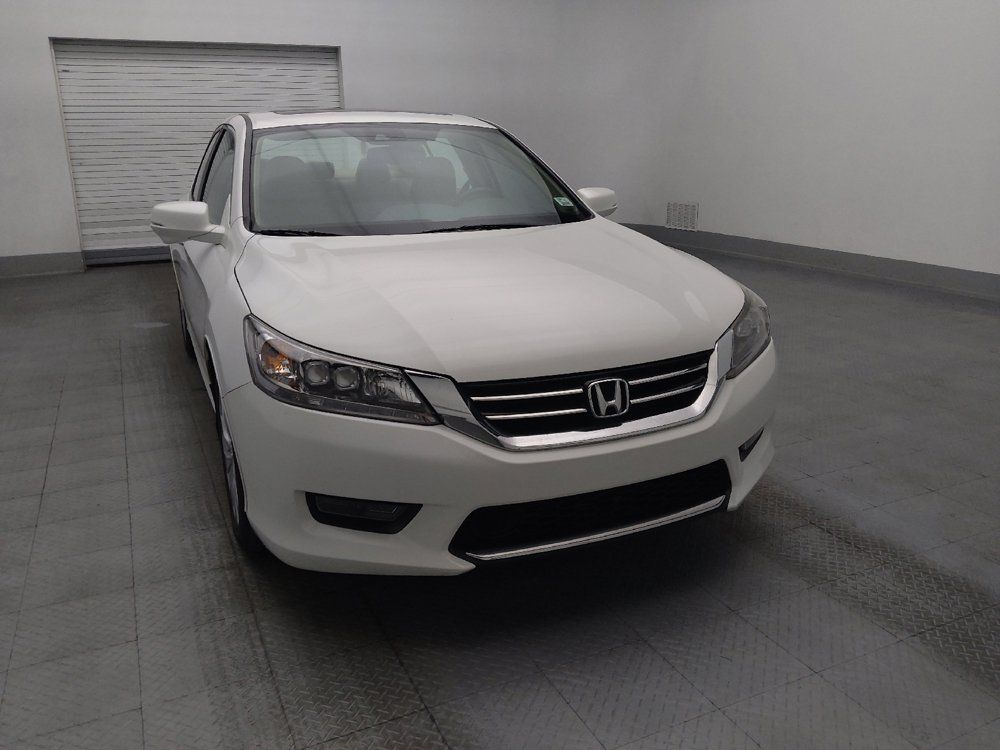 Used 2015 Honda Accord Touring image 14