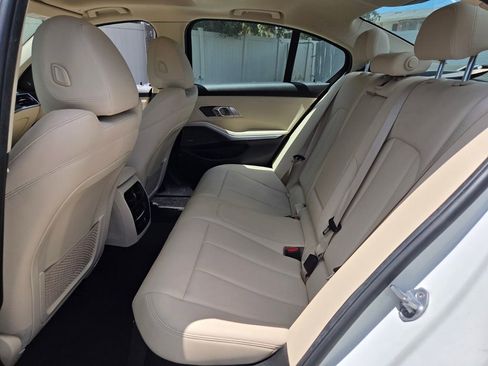 Used 2019 BMW 330i Sedan RWD image 12