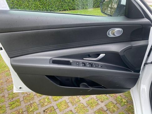 New 2026 Hyundai Elantra Blue image 13