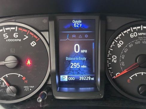 Used 2020 Toyota Tacoma SR w/ SX Package image 23