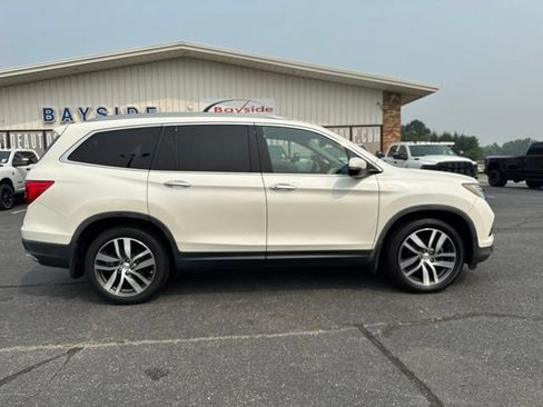 Used 2018 Honda Pilot Elite image 12