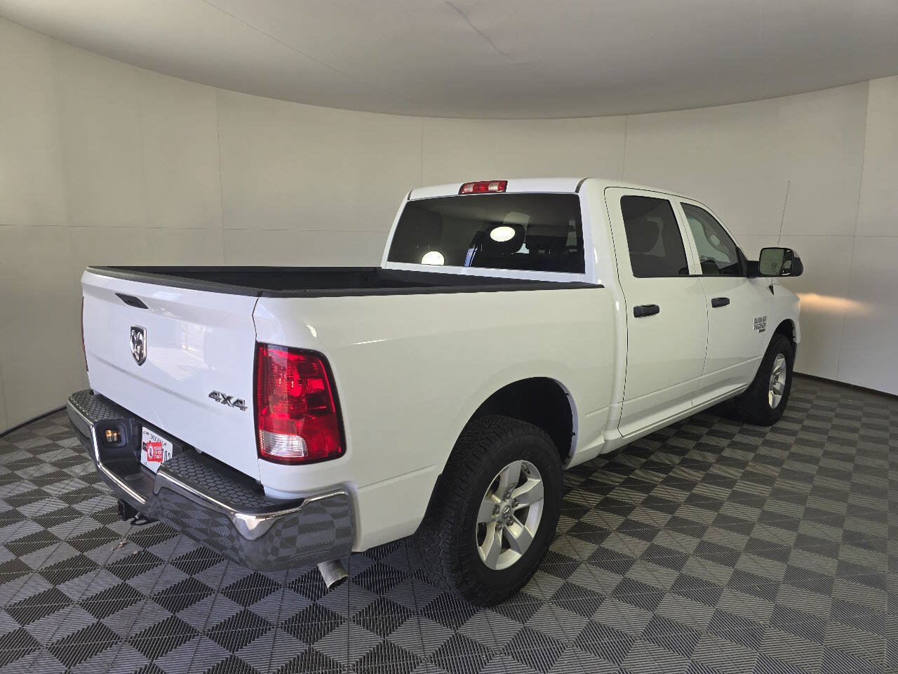 Used 2022 RAM 1500 Tradesman w/ Chrome Appearance Group AWD/4WD image 10
