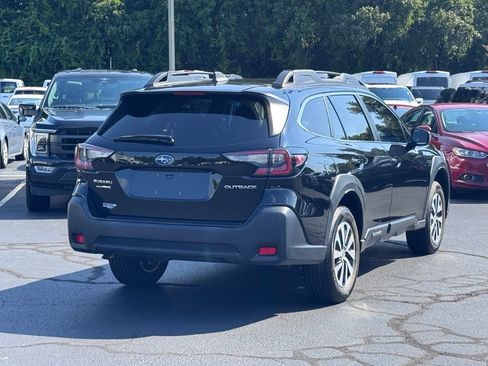 Used 2023 Subaru Outback Premium AWD/4WD image 13
