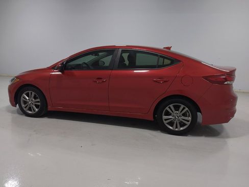 Used 2018 Hyundai Elantra SEL FWD image 3