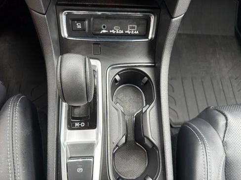 Used 2025 Subaru Ascent Limited AWD/4WD image 22
