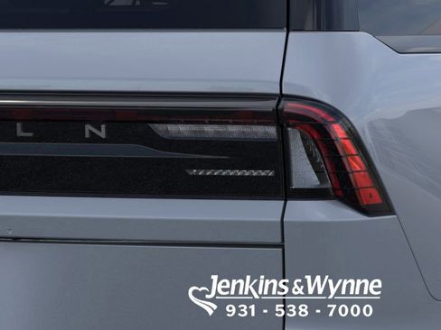 New 2026 Lincoln Navigator Reserve AWD/4WD image 21