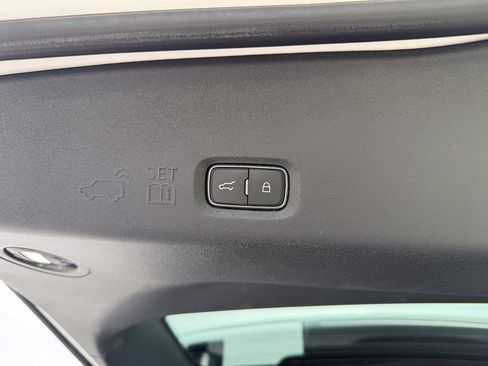 Certified 2025 Ford Expedition Active AWD/4WD image 18