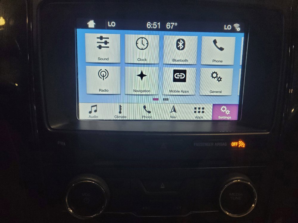Used 2018 Ford Explorer XLT w/ Equipment Group 202A FWD image 25