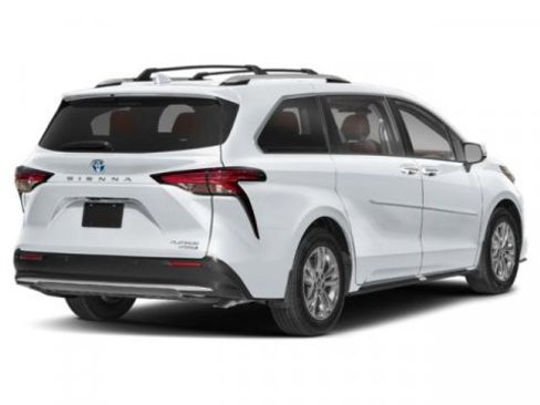 Used 2026 Toyota Sienna Platinum AWD/4WD image 2