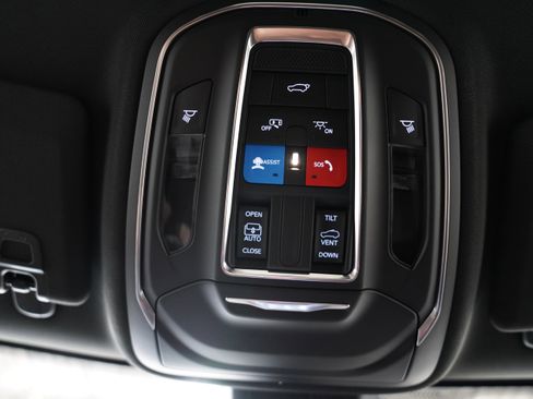 New 2026 Jeep Grand Cherokee Laredo X AWD/4WD image 30