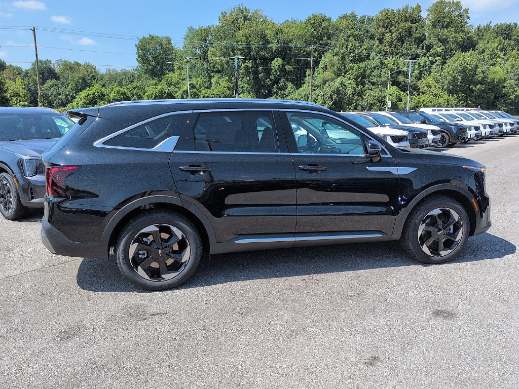 New 2026 Kia Sorento EX w/ EX Premium Package FWD image 2