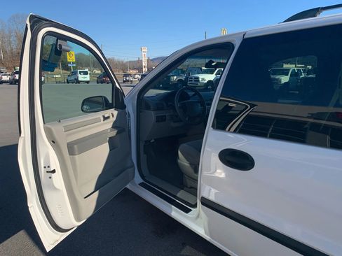 Used 2006 Ford Freestar SE image 7