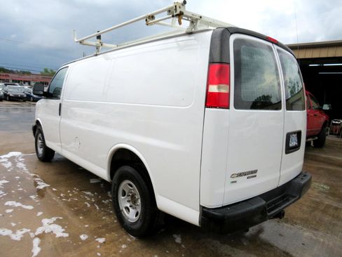 Used 2014 Chevrolet Express 2500 2500 Cargo image 6