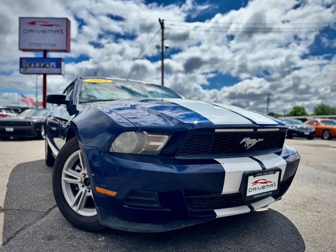 Used 2012 Ford Mustang Coupe RWD image 1