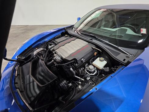 Used 2019 Chevrolet Corvette Stingray Convertible w/ 2LT Preferred Equipment Group RWD image 5