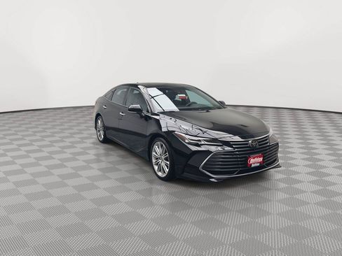 Used 2021 Toyota Avalon Limited w/ Advanced Safety Package FWD image 40