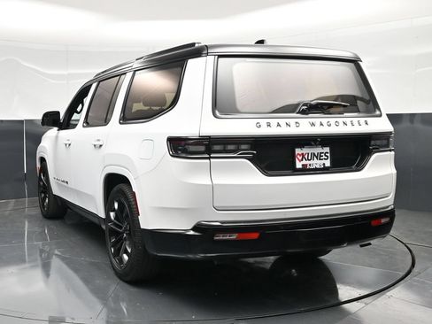 Used 2024 Jeep Grand Wagoneer Series II Obsidian w/ Quick Order Packagew 28T AWD/4WD image 11