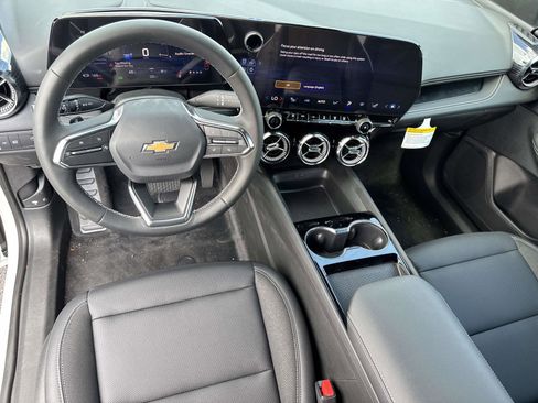 New 2025 Chevrolet Blazer EV LT image 2