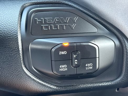 Used 2026 RAM 2500 Big Horn AWD/4WD image 20