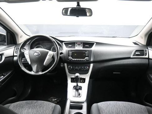 Used 2015 Nissan Sentra SV FWD image 36
