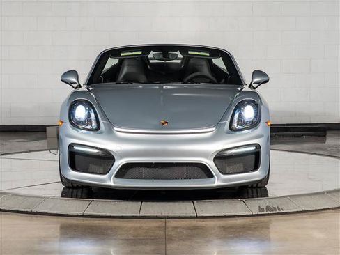 Certified 2016 Porsche Boxster Spyder RWD image 6