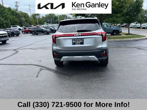 Certified 2024 Kia Seltos LX AWD/4WD image 12