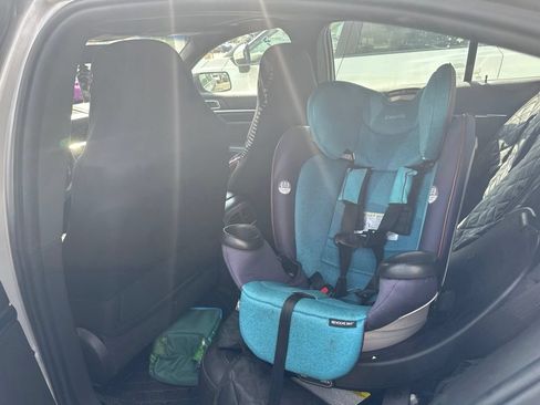 Used 2013 Lincoln MKS FWD image 15