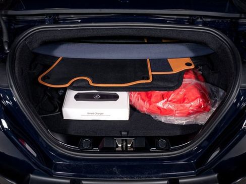 Certified 2026 Ferrari Roma Spider RWD image 9