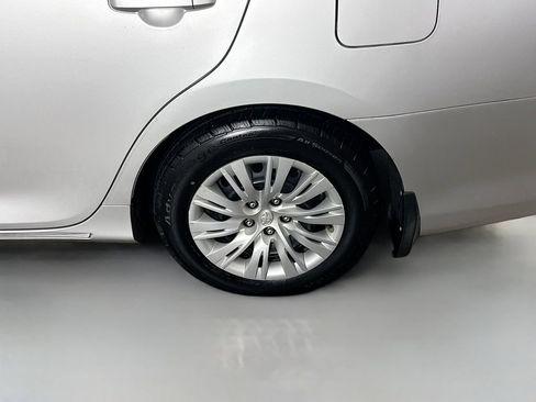 Used 2012 Toyota Camry LE image 20