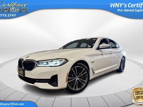 Used 2023 BMW 530e xDrive AWD/4WD image 1