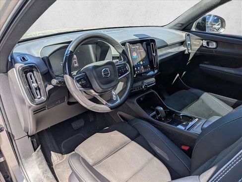 Used 2023 Volvo XC40 Recharge Ultimate w/ Protection Package Premier AWD/4WD image 10