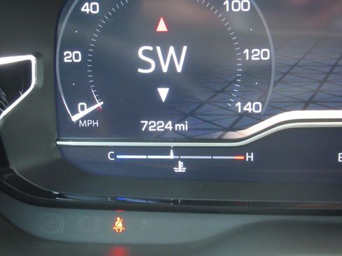 Used 2024 GMC Yukon XL Denali RWD image 31
