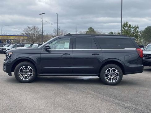 New 2026 Ford Expedition Max Active RWD image 6