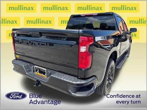 Used 2024 Chevrolet Silverado 1500 Custom w/ LPO, Dark Essentials Package RWD image 4