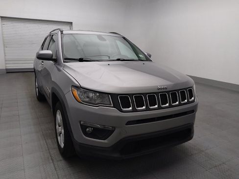 Used 2018 Jeep Compass Latitude w/ Popular Equipment Group FWD image 14