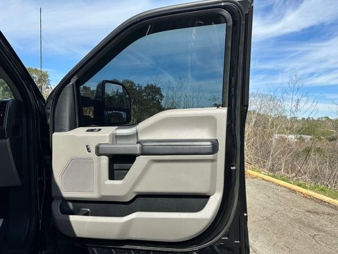 Used 2021 Ford F250 XLT w/ XLT Premium Package image 34