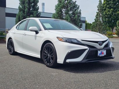 Used 2024 Toyota Camry SE w/ Cold Weather Package